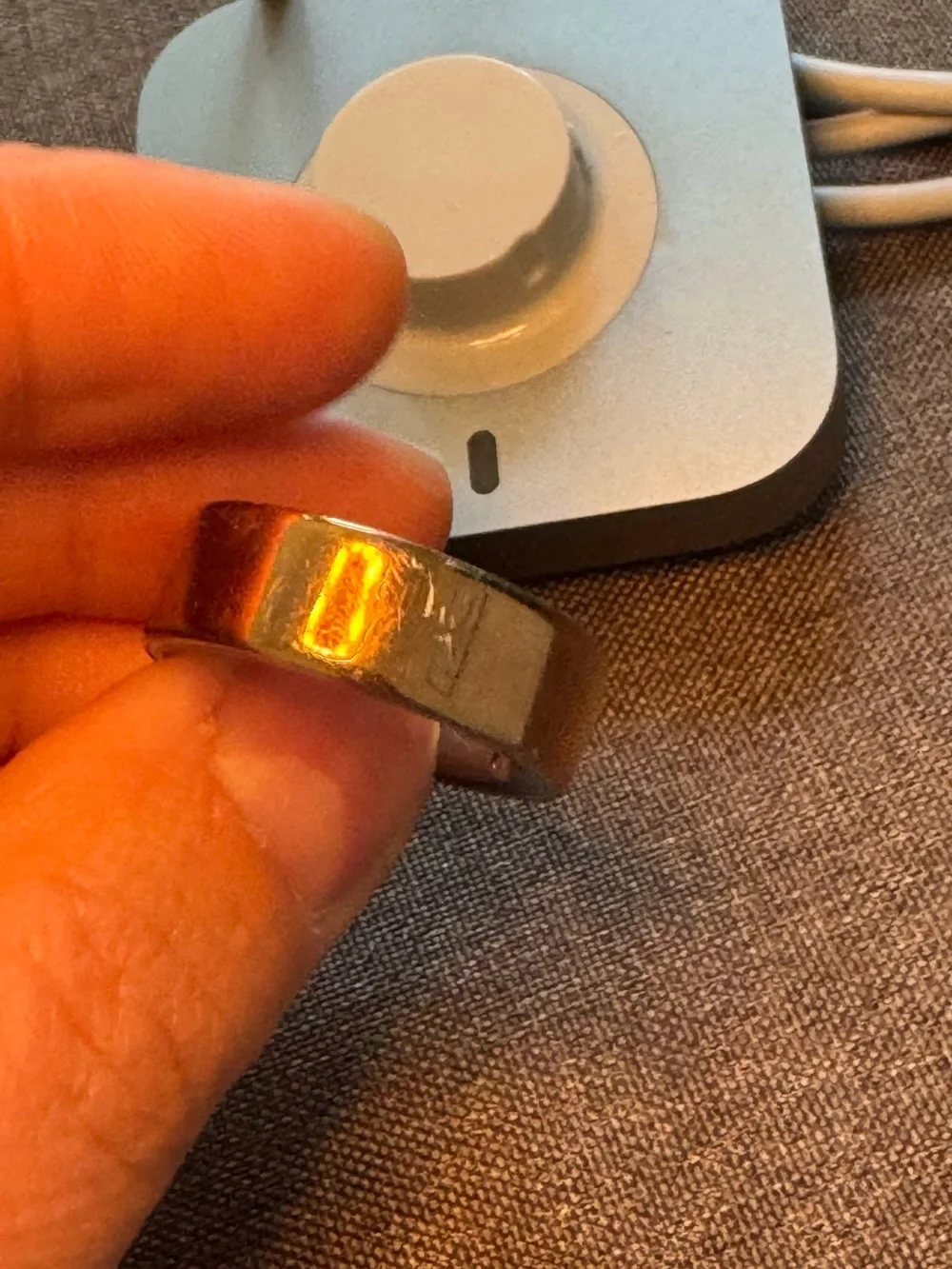 Magnetic Charging Dock for Wearable Ring - Silver
